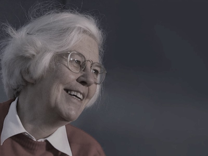 KAREN SPARCK JONES: LA RICERCATRICE CHE SCOPRI’ COME IL LINGUAGGIO UMANO POTEVA ADATTARSI AI MOTORI DI RICERCA&nbsp;WEB