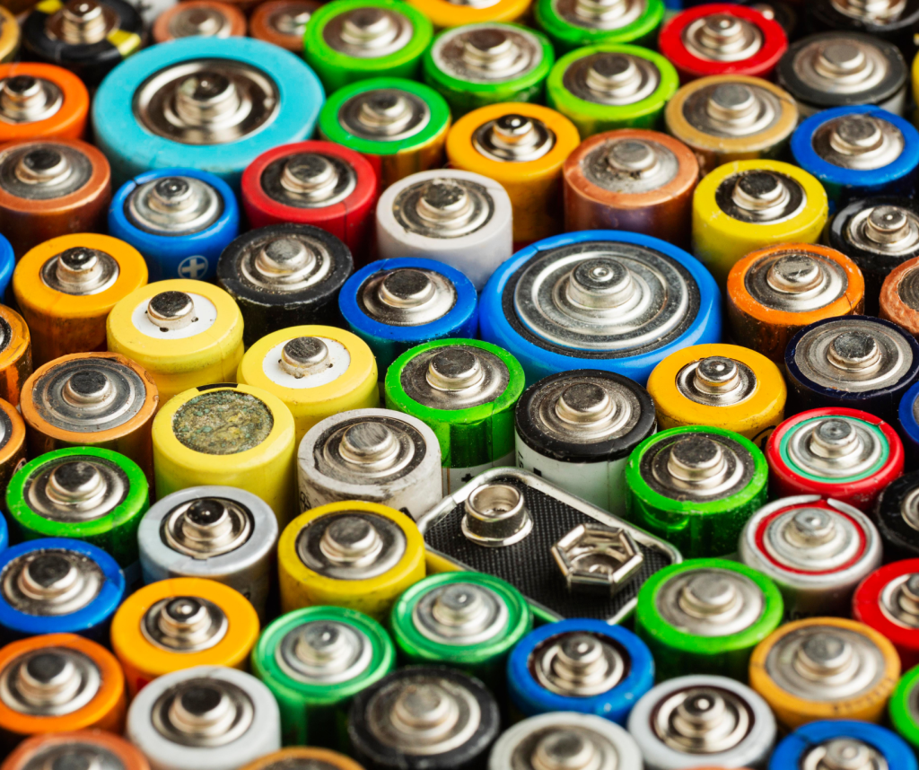 LA NASCITA DELLE BATTERIE: UN VIAGGIO DALL’ELETTRICITA’ ANIMALE ALLA PILA&nbsp;FOTOVOLTAICA